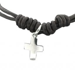 Cruz plana mini plata con cordon de piel