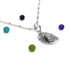 Medalla Inmaculada relieve pequeña plata con cadena