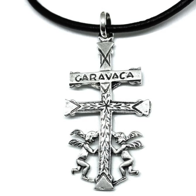 Cruz Caravaca plata grande