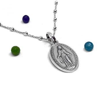 Foto principal Medalla de Milagrosa ovalada en plata montada con cadena