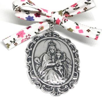 Foto principal Medalla Virgen del Carmen antigua plata