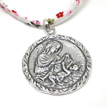 Foto principal Medalla Virgen Mama con niño en plata